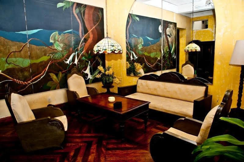 פורט-או-פרינס Prince Hotel מראה חיצוני תמונה