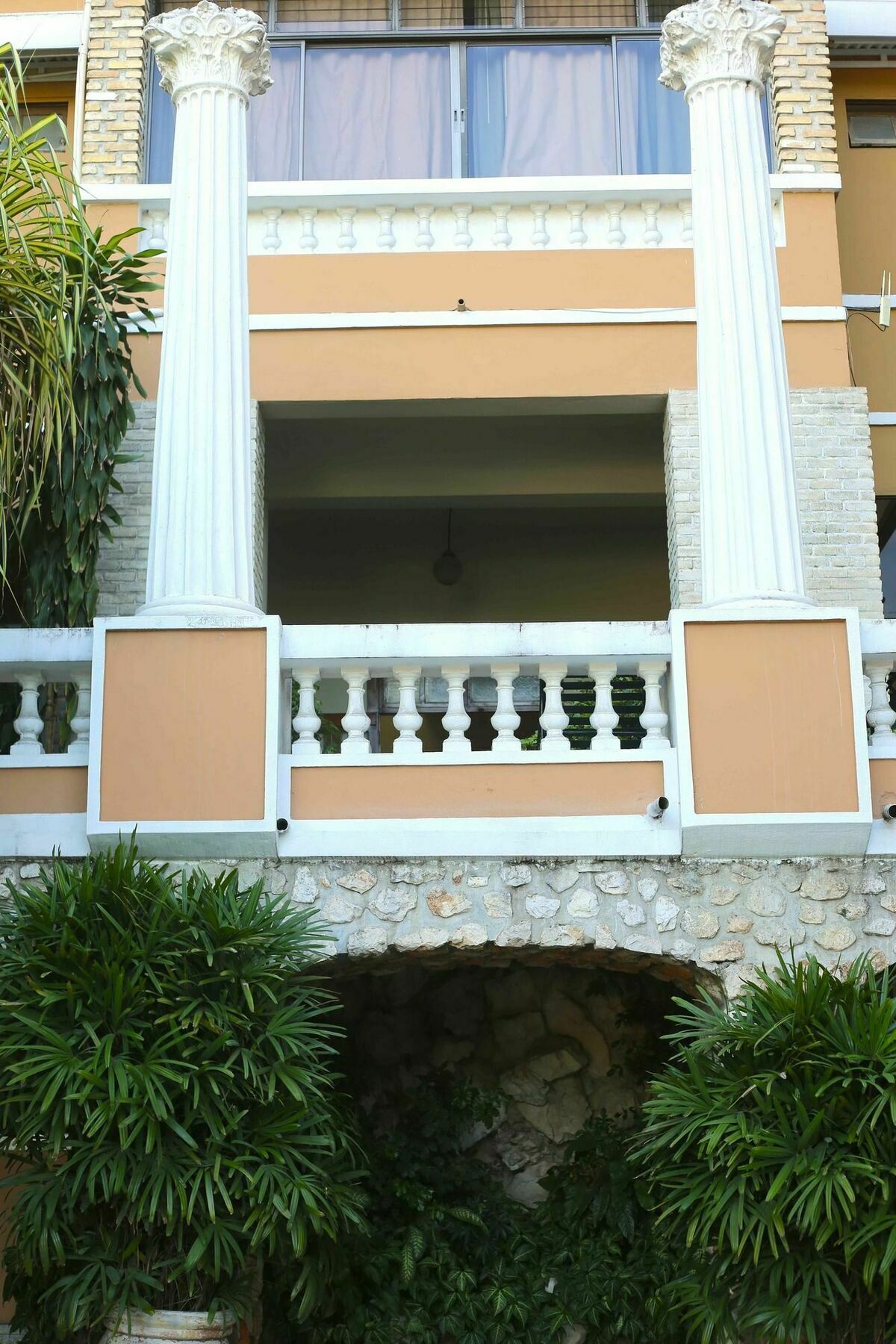פורט-או-פרינס Prince Hotel מראה חיצוני תמונה